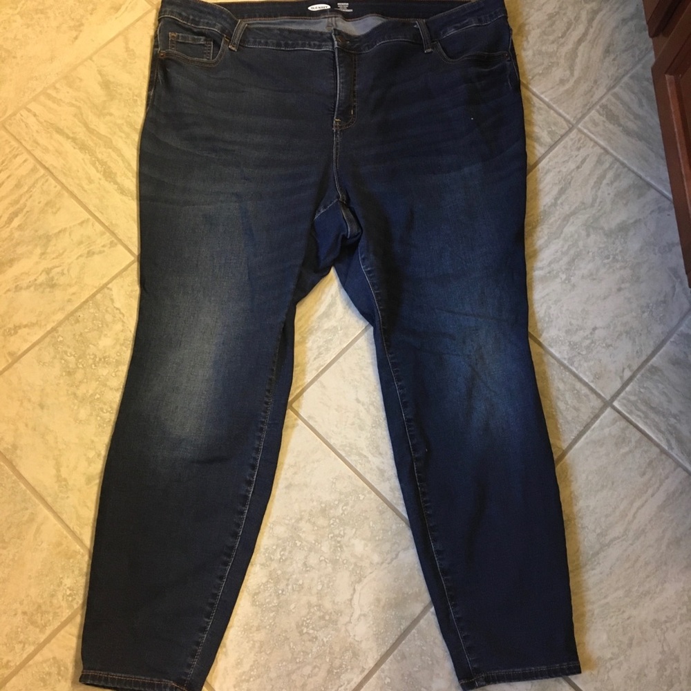 Women’s rock star old navy jeans 22 short